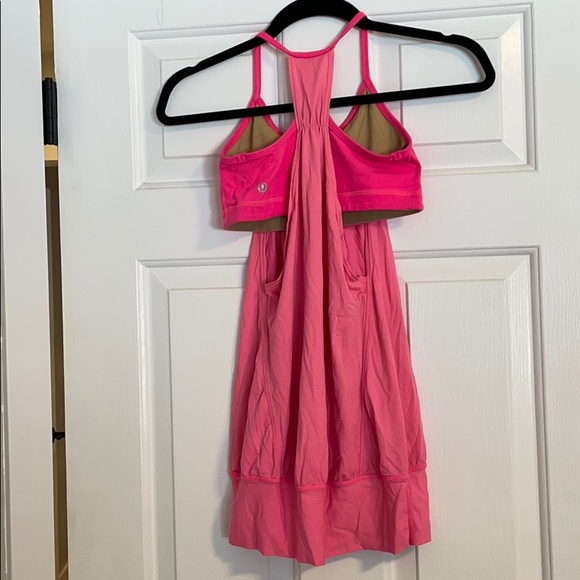 Lululemon top with built in bra - Picture 2 of 3